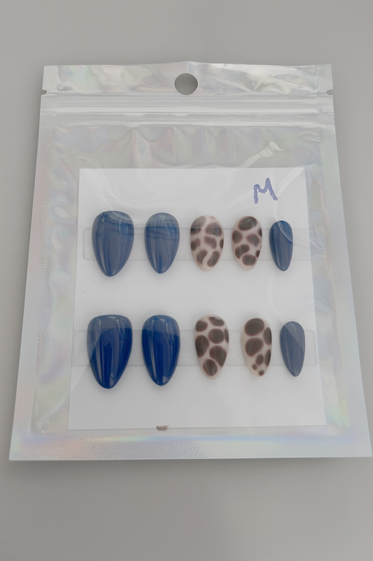 Cobalt Cat Press on Nail Set